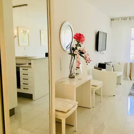 Pere Lachaise - Montmartre Centre